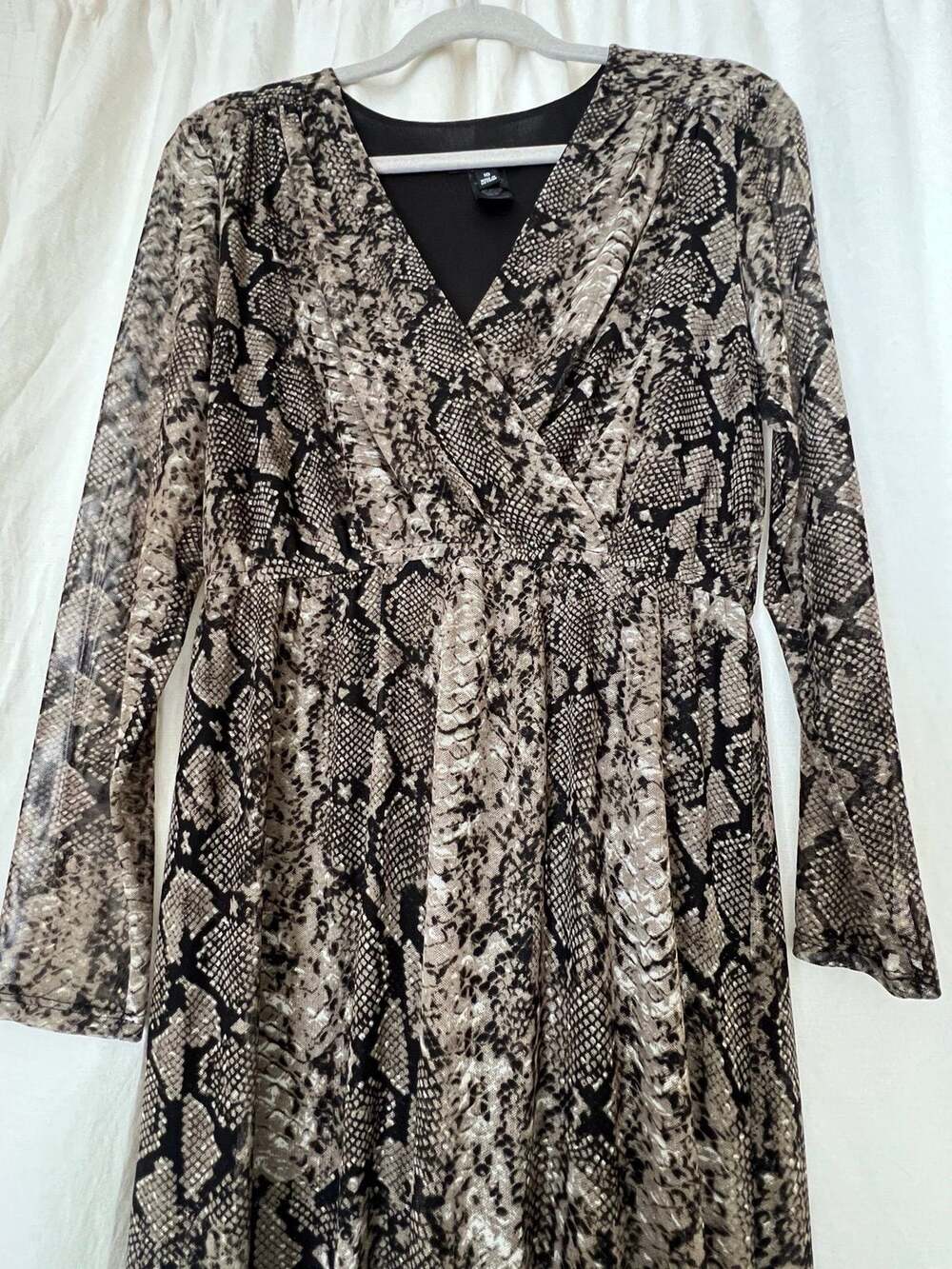 Elegant Sheer Snakeskin Dress Size 10